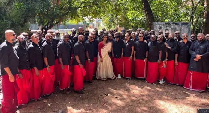 മൊട്ടകളുടെ സൈന്യത്തിൽ അഞ്ഞൂറ് അംഗങ്ങൾ ; അഞ്ഞൂറാന് ആശംസ പ്രവാഹം മൊട്ടകളുടെ സൈന്യത്തിൽ അഞ്ഞൂറ് അംഗങ്ങൾ ; അഞ്ഞൂറാന് ആശംസ പ്രവാഹം