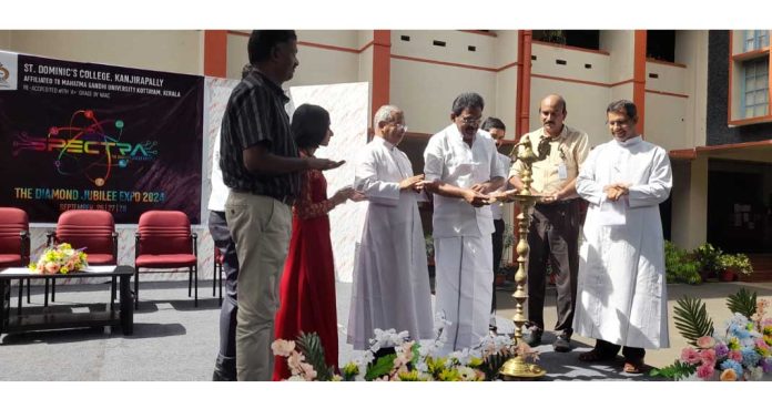 കാഞ്ഞിരപ്പള്ളി സെൻറ് ഡൊമിനിക്സ് കോളജിൽ “സ്പെക്ട്ര” വിദ്യാഭ്യാസ പ്രദർശനത്തിന് തുടക്കം കാഞ്ഞിരപ്പള്ളി സെൻറ് ഡൊമിനിക്സ് കോളജിൽ “സ്പെക്ട്ര” വിദ്യാഭ്യാസ പ്രദർശനത്തിന് തുടക്കം