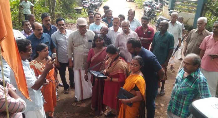 പെരുമ്പെട്ടി പട്ടയം ; സർവേ ആരംഭിച്ചു പെരുമ്പെട്ടി പട്ടയം ; സർവേ ആരംഭിച്ചു