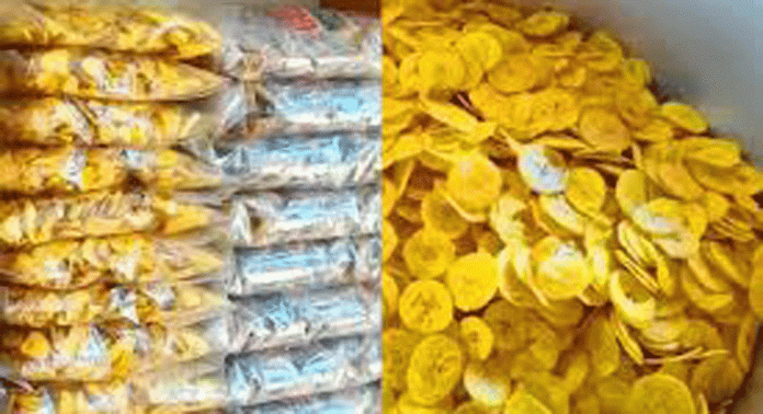 ഓണത്തിന് മുമ്പേ ഉപ്പേരിക്കച്ചവടം പൊടിപൊടിക്കുന്നു ഓണത്തിന് മുമ്പേ ഉപ്പേരിക്കച്ചവടം പൊടിപൊടിക്കുന്നു