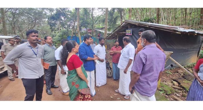 മന്ത്രി ഒ.ആർ. കേളു വി- കോട്ടയം കൈതക്കര പട്ടികവർഗ്ഗ പ്രഗതി സന്ദർശിച്ചു മന്ത്രി ഒ.ആർ. കേളു വി- കോട്ടയം കൈതക്കര പട്ടികവർഗ്ഗ പ്രഗതി സന്ദർശിച്ചു