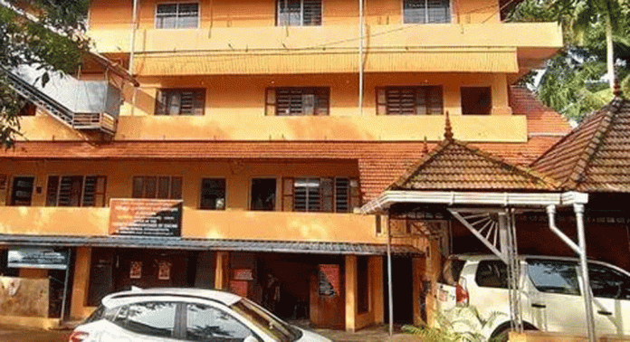 വാടക കെട്ടിടത്തിൽ പ്രവർത്തിച്ചിരുന്ന എക്സൈസ് ഓഫീസുകൾ ഒരു കുടക്കീഴിലേക്ക് വാടക കെട്ടിടത്തിൽ പ്രവർത്തിച്ചിരുന്ന എക്സൈസ് ഓഫീസുകൾ ഒരു കുടക്കീഴിലേക്ക്