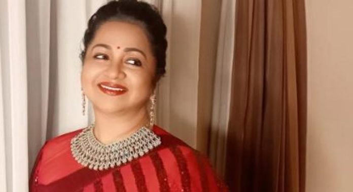 കാരവാനിലെ ഒളിക്യാമറ ; വിവാദം ആളിക്കത്തിക്കാൻ താത്പര്യമില്ലെന്ന് നടി രാധിക കാരവാനിലെ ഒളിക്യാമറ ; വിവാദം ആളിക്കത്തിക്കാൻ താത്പര്യമില്ലെന്ന് നടി രാധിക