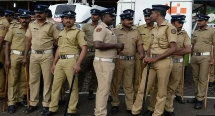 ഹരിത പോലീസ് സെൽ രൂപവത്കരിക്കാനുള്ള നീക്കം ; സേനയിൽ കടുത്ത പ്രതിഷേധം ഹരിത പോലീസ് സെൽ രൂപവത്കരിക്കാനുള്ള നീക്കം ; സേനയിൽ കടുത്ത പ്രതിഷേധം