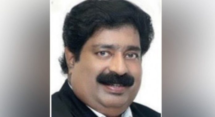 നടിയുടെ ലൈംഗികാതിക്രമ പരാതി ; വി എസ് ചന്ദ്രശേഖരന്റെ ജാമ്യാപേക്ഷ കോടതി ഇന്ന് വീണ്ടും പരിഗണിക്കും നടിയുടെ ലൈംഗികാതിക്രമ പരാതി ; വി എസ് ചന്ദ്രശേഖരന്റെ ജാമ്യാപേക്ഷ കോടതി ഇന്ന് വീണ്ടും പരിഗണിക്കും
