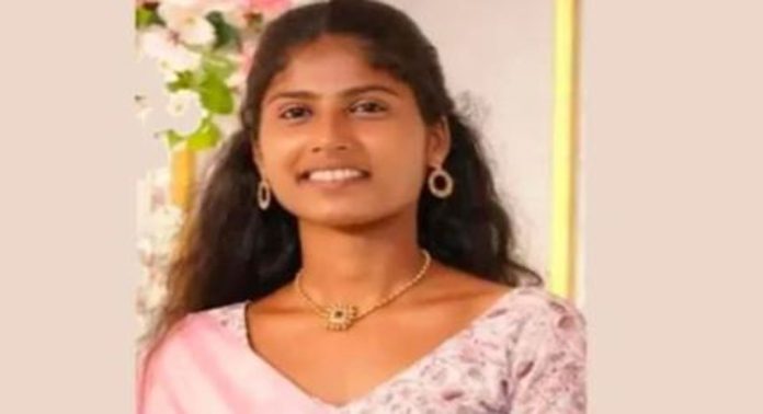 പനി ബാധിച്ച് ചികിത്സയിലായിരുന്ന വിദ്യാര്ഥിനി മരിച്ചു പനി ബാധിച്ച് ചികിത്സയിലായിരുന്ന വിദ്യാര്ഥിനി മരിച്ചു