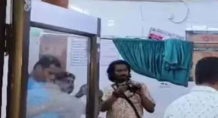 കൊൽക്കത്തയിൽ നഴ്സിന് നേരെ വീണ്ടും ലൈംഗിക അതിക്രമം ; രോഗി ഡ്രിപ്പ് ഇടുന്നതിനിടെ നഴ്സിനെ കടന്നുപിടിച്ചു കൊൽക്കത്തയിൽ നഴ്സിന് നേരെ വീണ്ടും ലൈംഗിക അതിക്രമം ; രോഗി ഡ്രിപ്പ് ഇടുന്നതിനിടെ നഴ്സിനെ കടന്നുപിടിച്ചു