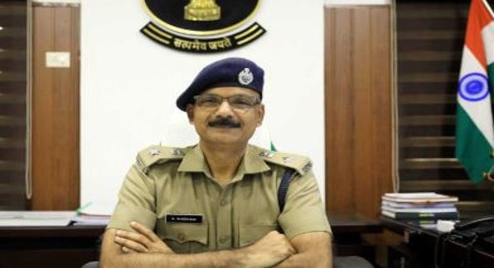 സത്യത്തിനും നീതിക്കും വേണ്ടി ഇനിയും പോരാടും ; മുൻ മലപ്പുറം ജില്ലാ പോലീസ് മേധാവി എസ്. ശശിധരൻ സത്യത്തിനും നീതിക്കും വേണ്ടി ഇനിയും പോരാടും ; മുൻ മലപ്പുറം ജില്ലാ പോലീസ് മേധാവി എസ്. ശശിധരൻ