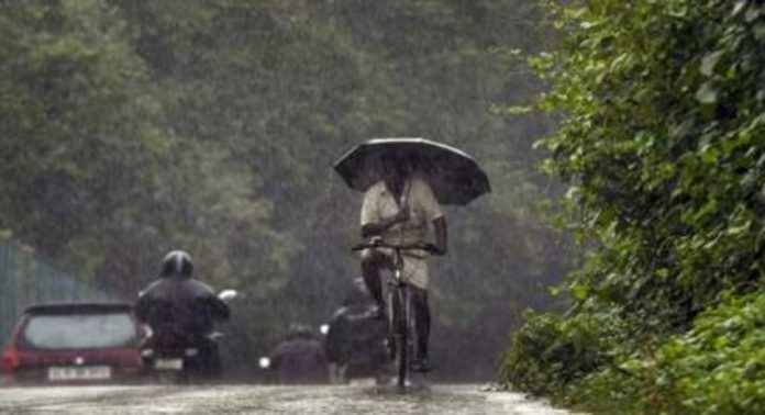 സംസ്ഥാനത്ത് ചൊവ്വാഴ്ച വരെ ശക്തമായ മഴയ്ക്ക് സാധ്യത സംസ്ഥാനത്ത് ചൊവ്വാഴ്ച വരെ ശക്തമായ മഴയ്ക്ക് സാധ്യത