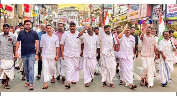 പിണറായി വിജയൻ്റെ ഭരണനയം കേരള ജനതയെ വെല്ലുവിളിക്കുന്നതിന് തുല്യമാണെന്ന് കെ പി സി സി പിണറായി വിജയൻ്റെ ഭരണനയം കേരള ജനതയെ വെല്ലുവിളിക്കുന്നതിന് തുല്യമാണെന്ന് കെ പി സി സി