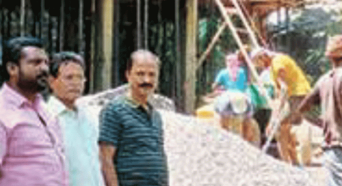 മണ്ണീറയിൽ ശൗചാലയം നിർമിക്കുന്നു മണ്ണീറയിൽ ശൗചാലയം നിർമിക്കുന്നു