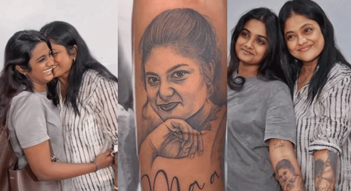 മഞ്ജു പിളളയ്ക്ക് സര്പ്രൈസ് ഒരുക്കി മകള് ദയ മഞ്ജു പിളളയ്ക്ക് സര്പ്രൈസ് ഒരുക്കി മകള് ദയ