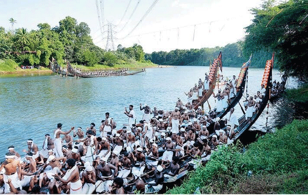 റാന്നിയിലെ ഓണാഘോഷത്തിന് ആവേശമേകി പുല്ലൂപ്രം ക്ഷേത്രക്കടവിൽ അവിട്ടം ജലോത്സവം നടന്നു റാന്നിയിലെ ഓണാഘോഷത്തിന് ആവേശമേകി പുല്ലൂപ്രം ക്ഷേത്രക്കടവിൽ അവിട്ടം ജലോത്സവം നടന്നു