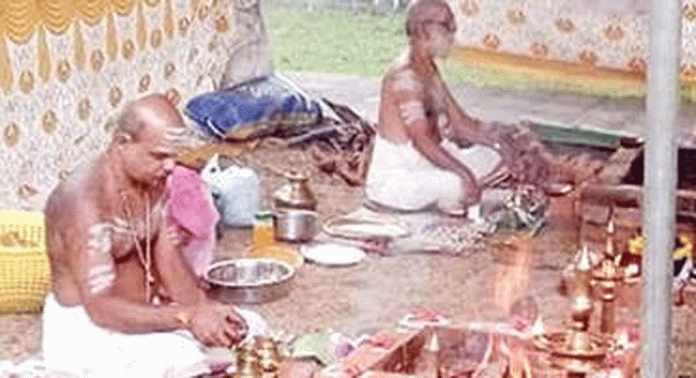 വടശ്ശേരിക്കര പെരുമ്പേക്കാവ് ദേവീക്ഷേത്രത്തിലെ ദേവപ്രശ്ന പരിഹാരക്രിയ തുടങ്ങി വടശ്ശേരിക്കര പെരുമ്പേക്കാവ് ദേവീക്ഷേത്രത്തിലെ ദേവപ്രശ്ന പരിഹാരക്രിയ തുടങ്ങി
