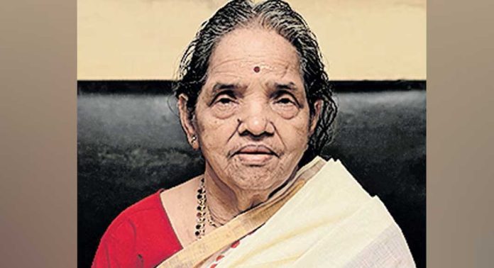മണ്ണാറശാല ശ്രീനാഗരാജ ക്ഷേത്രത്തിലെ പുതിയ അമ്മ സാവിത്രി അന്തർജനം നാളെ പൂജ ആരംഭിക്കും മണ്ണാറശാല ശ്രീനാഗരാജ ക്ഷേത്രത്തിലെ പുതിയ അമ്മ സാവിത്രി അന്തർജനം നാളെ പൂജ ആരംഭിക്കും