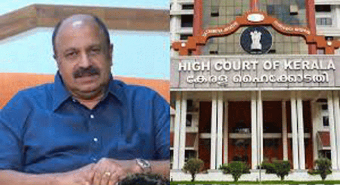 ബലാത്സംഗ കേസിൽ നടൻ സിദ്ദിഖിന്റെ മുൻകൂര് ജാമ്യാപേക്ഷ ഹൈക്കോടതി തള്ളി ബലാത്സംഗ കേസിൽ നടൻ സിദ്ദിഖിന്റെ മുൻകൂര് ജാമ്യാപേക്ഷ ഹൈക്കോടതി തള്ളി