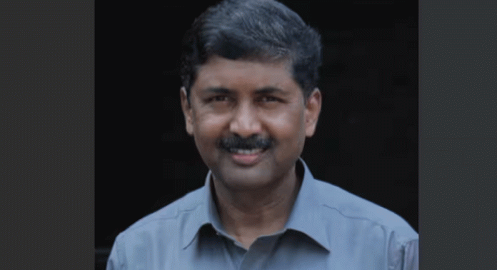സൗദിയില് ഹൃദയാഘാതം മൂലം മരിച്ച മലയാളിയുടെ മൃതദേഹം നാട്ടിലെത്തിച്ചു സൗദിയില് ഹൃദയാഘാതം മൂലം മരിച്ച മലയാളിയുടെ മൃതദേഹം നാട്ടിലെത്തിച്ചു