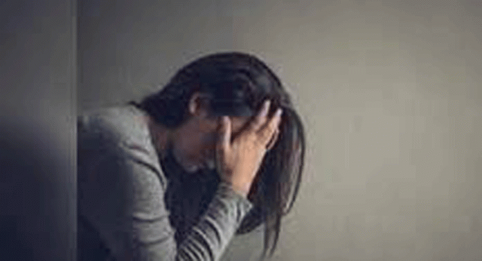 സമ്മര്ദ്ദം ഹൃദയത്തെ പോലും പ്രതിരോധത്തിലാക്കും ; സംരക്ഷിക്കാന് ഇക്കാര്യങ്ങള് ചെയ്യാം സമ്മര്ദ്ദം ഹൃദയത്തെ പോലും പ്രതിരോധത്തിലാക്കും ; സംരക്ഷിക്കാന് ഇക്കാര്യങ്ങള് ചെയ്യാം