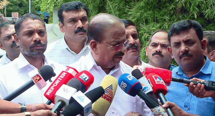 സംസ്ഥാന സർക്കാരിനും മുഖ്യമന്ത്രിക്കുമെതിരെ രൂക്ഷ വിമർശനവുമായി വീണ്ടും കെപിസിസി പ്രസിഡൻ്റ് കെ സുധാകരൻ സംസ്ഥാന സർക്കാരിനും മുഖ്യമന്ത്രിക്കുമെതിരെ രൂക്ഷ വിമർശനവുമായി വീണ്ടും കെപിസിസി പ്രസിഡൻ്റ് കെ സുധാകരൻ