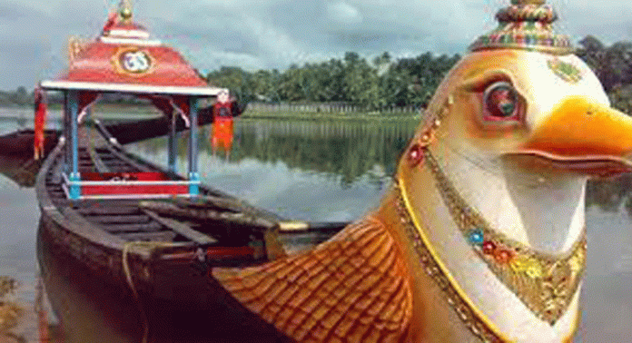 തിരുവോണത്തോണി കാട്ടൂർ മഹാവിഷ്ണു ക്ഷേത്രക്കടവിൽനിന്ന് ശനിയാഴ്ച ഉത്രാടസന്ധ്യയ്ക്ക് പുറപ്പെടും തിരുവോണത്തോണി കാട്ടൂർ മഹാവിഷ്ണു ക്ഷേത്രക്കടവിൽനിന്ന് ശനിയാഴ്ച ഉത്രാടസന്ധ്യയ്ക്ക് പുറപ്പെടും