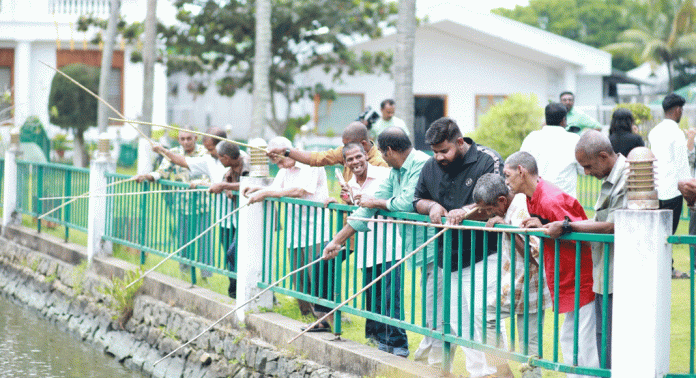 ചൂണ്ടയിട്ട് പാചകം ചെയ്ത് ലോക ടൂറിസം ദിനം ആഘോഷമാക്കി ഭിന്നശേഷിക്കാർ ചൂണ്ടയിട്ട് പാചകം ചെയ്ത് ലോക ടൂറിസം ദിനം ആഘോഷമാക്കി ഭിന്നശേഷിക്കാർ