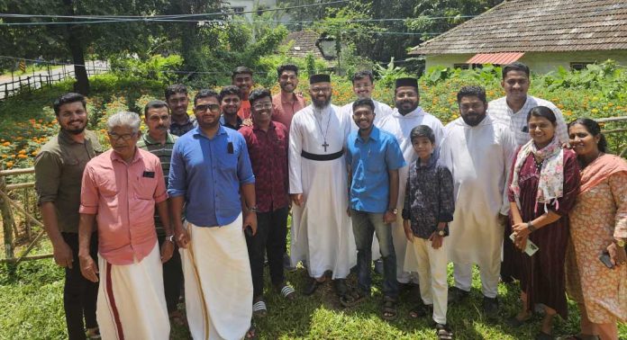 കാടിൻ്റെ മക്കൾക്ക് കൈതാങ്ങുമായി കെസിസി തണ്ണിത്തോട് സോണും ഓർത്തഡോക്സ് യുവജന പ്രസ്ഥാനവും കാടിൻ്റെ മക്കൾക്ക് കൈതാങ്ങുമായി കെസിസി തണ്ണിത്തോട് സോണും ഓർത്തഡോക്സ് യുവജന പ്രസ്ഥാനവും