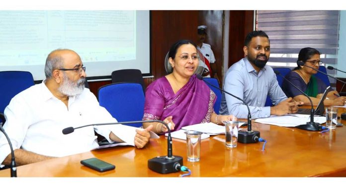 ജില്ലാ വികസന സമിതി വികസന പ്രവര്ത്തനങ്ങള് സമയക്ലിപ്തമാക്കണം – മന്ത്രി വീണാ ജോര്ജ് ജില്ലാ വികസന സമിതി വികസന പ്രവര്ത്തനങ്ങള് സമയക്ലിപ്തമാക്കണം – മന്ത്രി വീണാ ജോര്ജ്