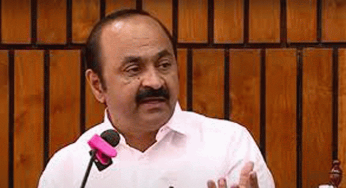 റാം മാധവും എഡിജിപി എംആര് അജിത് കുമാറുമായുള്ള കൂടിക്കാഴ്ച ; എഡിജിപിക്കൊപ്പം ഉണ്ടായിരുന്നവരുടെ പേരുകള് പുറത്തുവന്നാൽ കേരളം ഞെട്ടുമെന്ന് പ്രതിപക്ഷ നേതാവ് വിഡി സതീശൻ റാം മാധവും എഡിജിപി എംആര് അജിത് കുമാറുമായുള്ള കൂടിക്കാഴ്ച ; എഡിജിപിക്കൊപ്പം ഉണ്ടായിരുന്നവരുടെ പേരുകള് പുറത്തുവന്നാൽ കേരളം ഞെട്ടുമെന്ന് പ്രതിപക്ഷ നേതാവ് വിഡി സതീശൻ