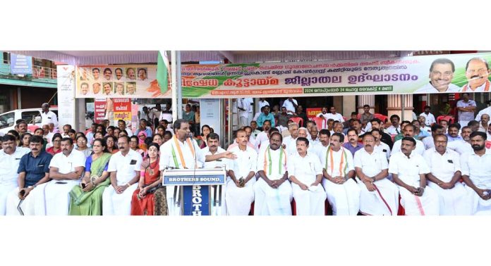 സി പി ഐഎം മൗനം ഭജിക്കുന്നതെന്തിനെന്ന് തിരുവഞ്ചൂർ സി പി ഐഎം മൗനം ഭജിക്കുന്നതെന്തിനെന്ന് തിരുവഞ്ചൂർ