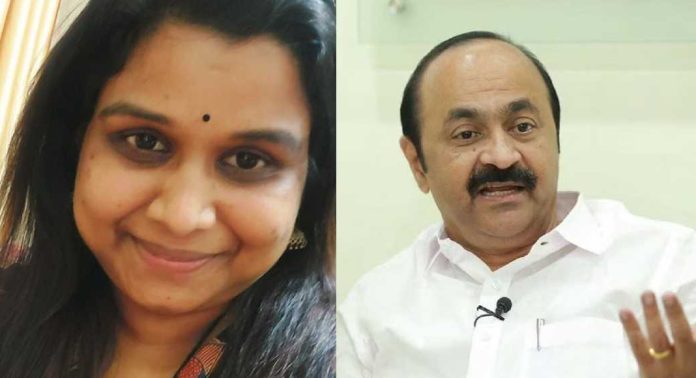 പ്രതിപക്ഷ നേതാവിനെതിര അപകീര്ത്തി പരാമര്ശം ; ശ്രീജ നെയ്യാറ്റിന്കരയ്ക്കെതിരെ പരാതി പ്രതിപക്ഷ നേതാവിനെതിര അപകീര്ത്തി പരാമര്ശം ; ശ്രീജ നെയ്യാറ്റിന്കരയ്ക്കെതിരെ പരാതി