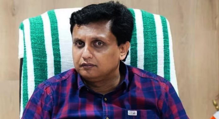 ഒറ്റ തന്ത പ്രയോഗത്തിൽ സുരേഷ് ഗോപിക്ക് മറുപടിയുമായി മന്ത്രി മുഹമ്മദ് റിയാസ് ഒറ്റ തന്ത പ്രയോഗത്തിൽ സുരേഷ് ഗോപിക്ക് മറുപടിയുമായി മന്ത്രി മുഹമ്മദ് റിയാസ്