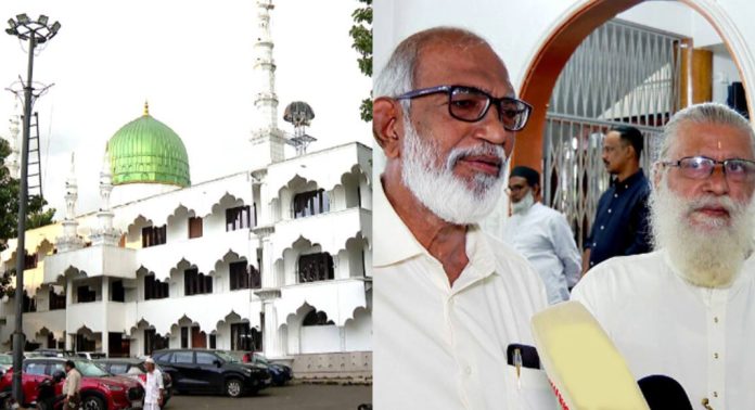 മതത്തിന്റെ അതിരില്ലാതെ എല്ലാവര്ക്കുമായി പള്ളിവാതിലുകൾ തുറന്നിട്ട് കൊച്ചി പടമുഗൾ മസ്ജിദ് മതത്തിന്റെ അതിരില്ലാതെ എല്ലാവര്ക്കുമായി പള്ളിവാതിലുകൾ തുറന്നിട്ട് കൊച്ചി പടമുഗൾ മസ്ജിദ്