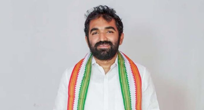 പ്രതിഷേധിച്ചവരെ അപായപ്പെടുത്താനാണ് സർക്കാർ ശ്രമിച്ചത് : ചാണ്ടി ഉമ്മൻ പ്രതിഷേധിച്ചവരെ അപായപ്പെടുത്താനാണ് സർക്കാർ ശ്രമിച്ചത് : ചാണ്ടി ഉമ്മൻ