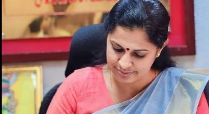 നവീൻബാബുവിന്റെ ആത്മഹത്യക്ക് കണ്ണൂർ ജില്ലാ പഞ്ചായത്ത് പ്രസിഡന്റിനെതിരെ കൊലപാതക പ്രേരണകുറ്റമം ചുമത്തി കേസെടുക്കണം ; അഡ്വ.വെട്ടൂർ ജ്യോതിപ്രസാദ് നവീൻബാബുവിന്റെ ആത്മഹത്യക്ക് കണ്ണൂർ ജില്ലാ പഞ്ചായത്ത് പ്രസിഡന്റിനെതിരെ കൊലപാതക പ്രേരണകുറ്റമം ചുമത്തി കേസെടുക്കണം ; അഡ്വ.വെട്ടൂർ ജ്യോതിപ്രസാദ്