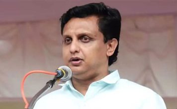 ഫുട്ബോൾ ലോകകപ്പ് മത്സരങ്ങൾ ബിഗ് സ്ക്രീനിൽ പ്രദർശിപ്പിക്കുന്നതിന് ലൈസൻസ് ഫീ ഏർപ്പാടാക്കിയതിൽ നിന്ന് സർക്കാർ പിന്നോട്ട് പോവണമെന്ന് പി.എ മുഹമ്മദ് റിയാസ്
