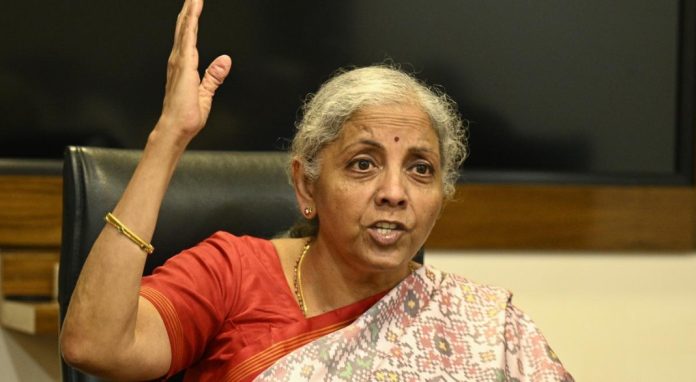 നിര്മല സീതാരാമന് ആശ്വാസം ; ഇലക്ടറല് ബോണ്ട് വഴി പണം തട്ടിയെന്ന പരാതിയിൽ അന്വേഷണത്തിന് സ്റ്റേ നിര്മല സീതാരാമന് ആശ്വാസം ; ഇലക്ടറല് ബോണ്ട് വഴി പണം തട്ടിയെന്ന പരാതിയിൽ അന്വേഷണത്തിന് സ്റ്റേ