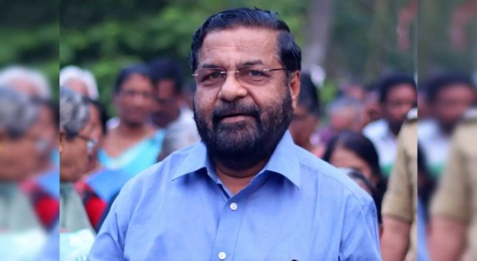 വൈദ്യുതി മുടക്കത്തിലെ വീഴ്ചയില് ന്യായീകരണമില്ല ; വിമര്ശിച്ച് കടകംപള്ളി സുരേന്ദ്രന് വൈദ്യുതി മുടക്കത്തിലെ വീഴ്ചയില് ന്യായീകരണമില്ല ; വിമര്ശിച്ച് കടകംപള്ളി സുരേന്ദ്രന്