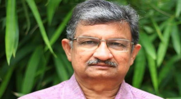 അശോകൻ ചരുവിലിന് 48-ാമത് വയലാര് പുരസ്കാരം അശോകൻ ചരുവിലിന് 48-ാമത് വയലാര് പുരസ്കാരം
