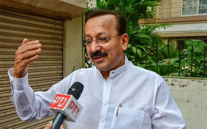 മഹാരാഷ്ട്ര മുൻമന്ത്രി ബാബാ സിദ്ദിഖ് അജ്ഞാതരുടെ വെടിയേറ്റ് മരിച്ചു മഹാരാഷ്ട്ര മുൻമന്ത്രി ബാബാ സിദ്ദിഖ് അജ്ഞാതരുടെ വെടിയേറ്റ് മരിച്ചു