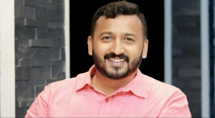 കെ മുരളീധരനേക്കാൾ മികച്ച സ്ഥാനാർത്ഥി രാഹുൽ മാങ്കൂട്ടത്തിലെന്ന് കെ അച്യുതൻ കെ മുരളീധരനേക്കാൾ മികച്ച സ്ഥാനാർത്ഥി രാഹുൽ മാങ്കൂട്ടത്തിലെന്ന് കെ അച്യുതൻ