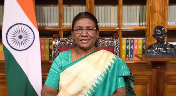 ജമ്മു കശ്മീരിൽ രാഷ്ട്രപതി ഭരണം പിൻവലിച്ചു ; ഉത്തരവ് പുറത്തിറങ്ങി ജമ്മു കശ്മീരിൽ രാഷ്ട്രപതി ഭരണം പിൻവലിച്ചു ; ഉത്തരവ് പുറത്തിറങ്ങി