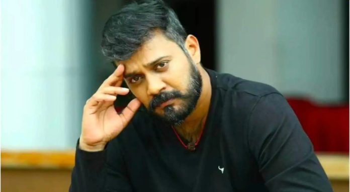 മുൻ ഭാര്യയുടെ പരാതിയിൽ നടൻ ബാല അറസ്റ്റിൽ മുൻ ഭാര്യയുടെ പരാതിയിൽ നടൻ ബാല അറസ്റ്റിൽ