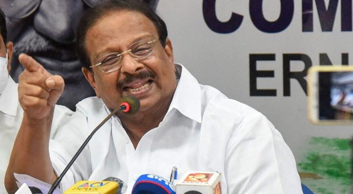 ശബരിമലയില് സ്പോട്ട് ബുക്കിംഗ് പുനഃസ്ഥാപിക്കണം : കെ.സുധാകരന് എംപി ശബരിമലയില് സ്പോട്ട് ബുക്കിംഗ് പുനഃസ്ഥാപിക്കണം : കെ.സുധാകരന് എംപി