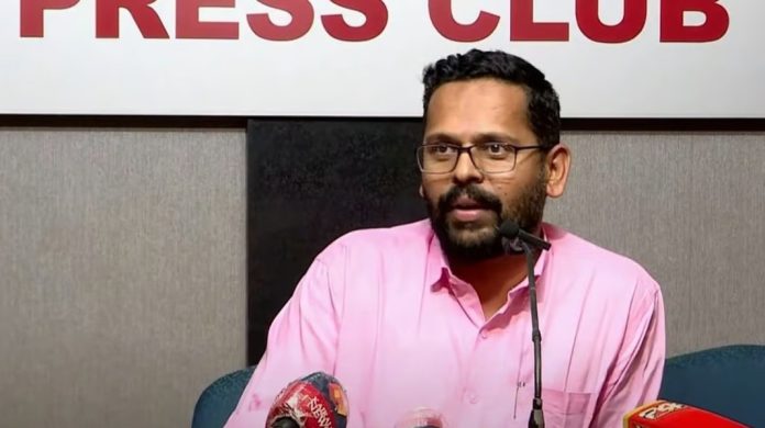 ഒറ്റയാളുടെ താല്പ്പര്യത്തിന് വഴങ്ങി പാര്ട്ടിയെ ബലി കൊടുക്കരുത് ; സ്ഥാനാര്ത്ഥിത്വം പുനഃപരിശോധിക്കണം ; തോല്ക്കുന്നത് രാഹുല്ഗാന്ധി : പി സരിന് ഒറ്റയാളുടെ താല്പ്പര്യത്തിന് വഴങ്ങി പാര്ട്ടിയെ ബലി കൊടുക്കരുത് ; സ്ഥാനാര്ത്ഥിത്വം പുനഃപരിശോധിക്കണം ; തോല്ക്കുന്നത് രാഹുല്ഗാന്ധി : പി സരിന്