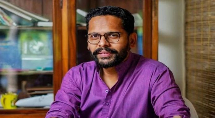 പി സരിനെ പുറത്താക്കി കോണ്ഗ്രസ് ; ഇനി ഇടതിനൊപ്പം, സി പി എം നേതൃത്വം ആവശ്യപ്പെട്ടാൽ പാലക്കാട് മത്സരിക്കും പി സരിനെ പുറത്താക്കി കോണ്ഗ്രസ് ; ഇനി ഇടതിനൊപ്പം, സി പി എം നേതൃത്വം ആവശ്യപ്പെട്ടാൽ പാലക്കാട് മത്സരിക്കും