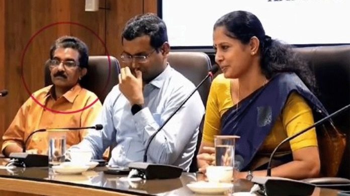 നവീൻ ബാബുവിന്റെ മരണം ; മുൻകൂർ ജാമ്യം തേടി പി പി ദിവ്യ ഹൈക്കോടതിയിലേക്ക് നവീൻ ബാബുവിന്റെ മരണം ; മുൻകൂർ ജാമ്യം തേടി പി പി ദിവ്യ ഹൈക്കോടതിയിലേക്ക്