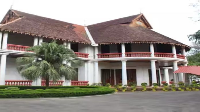 സര്ക്കാര് അതിഥി മന്ദിരങ്ങളുടെ വാടക വര്ധിപ്പിച്ചു സര്ക്കാര് അതിഥി മന്ദിരങ്ങളുടെ വാടക വര്ധിപ്പിച്ചു