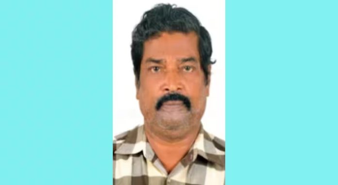 മുഖം കഴുകുന്നതിനിടെ ക്ഷേത്രക്കുളത്തിൽ വീണ് വയോധികന് മരിച്ചു മുഖം കഴുകുന്നതിനിടെ ക്ഷേത്രക്കുളത്തിൽ വീണ് വയോധികന് മരിച്ചു