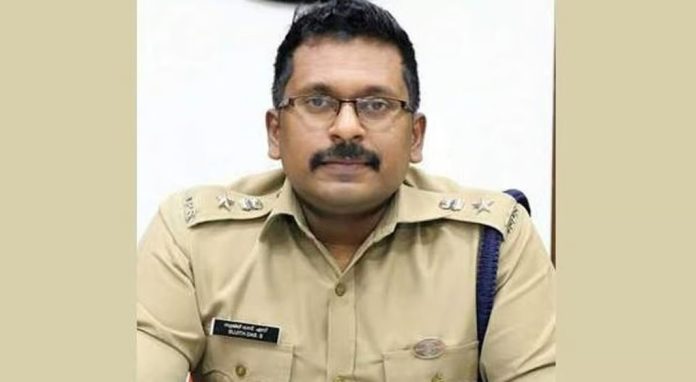 സുജിത് ദാസിനെതിരായ ബലാത്സംഗ പരാതി ; പത്തുദിവസത്തിനുള്ളില് തീരുമാനമെടുക്കണമെന്ന് ഹൈക്കോടതി സുജിത് ദാസിനെതിരായ ബലാത്സംഗ പരാതി ; പത്തുദിവസത്തിനുള്ളില് തീരുമാനമെടുക്കണമെന്ന് ഹൈക്കോടതി
