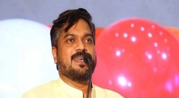 യൂത്ത് കോണ്ഗ്രസ് നേതാവ് എ കെ ഷാനിബും സിപിഎമ്മിലേക്ക് യൂത്ത് കോണ്ഗ്രസ് നേതാവ് എ കെ ഷാനിബും സിപിഎമ്മിലേക്ക്
